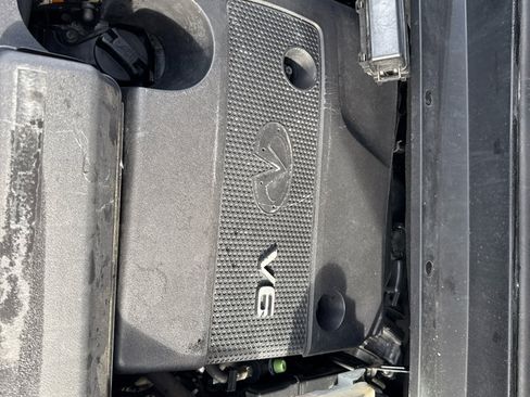 Used 2013 INFINITI JX35 AWD w/ Premium Pkg image 32