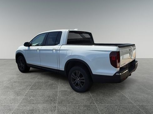 Used 2019 Honda Ridgeline Sport image 3