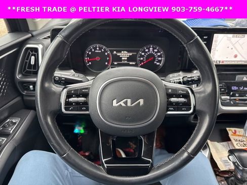 Used 2022 Kia Sorento S image 12