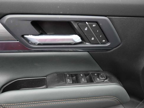 New 2026 GMC Terrain AT4 w/ Convenience Package III image 10