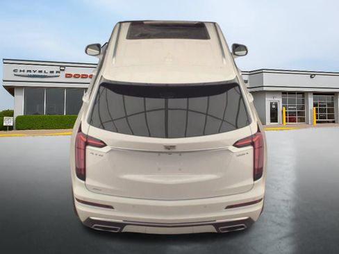 Used 2024 Cadillac XT6 Luxury w/ LPO, Floor Liner Package AWD/4WD image 8