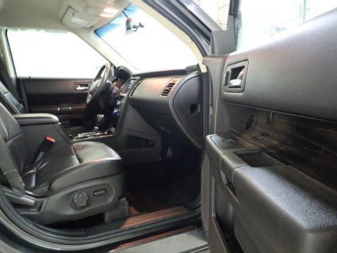 Used 2019 Ford Flex SEL w/ Equipment Group 202A AWD/4WD image 10