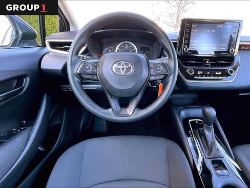 Used 2022 Toyota Corolla LE FWD image 6