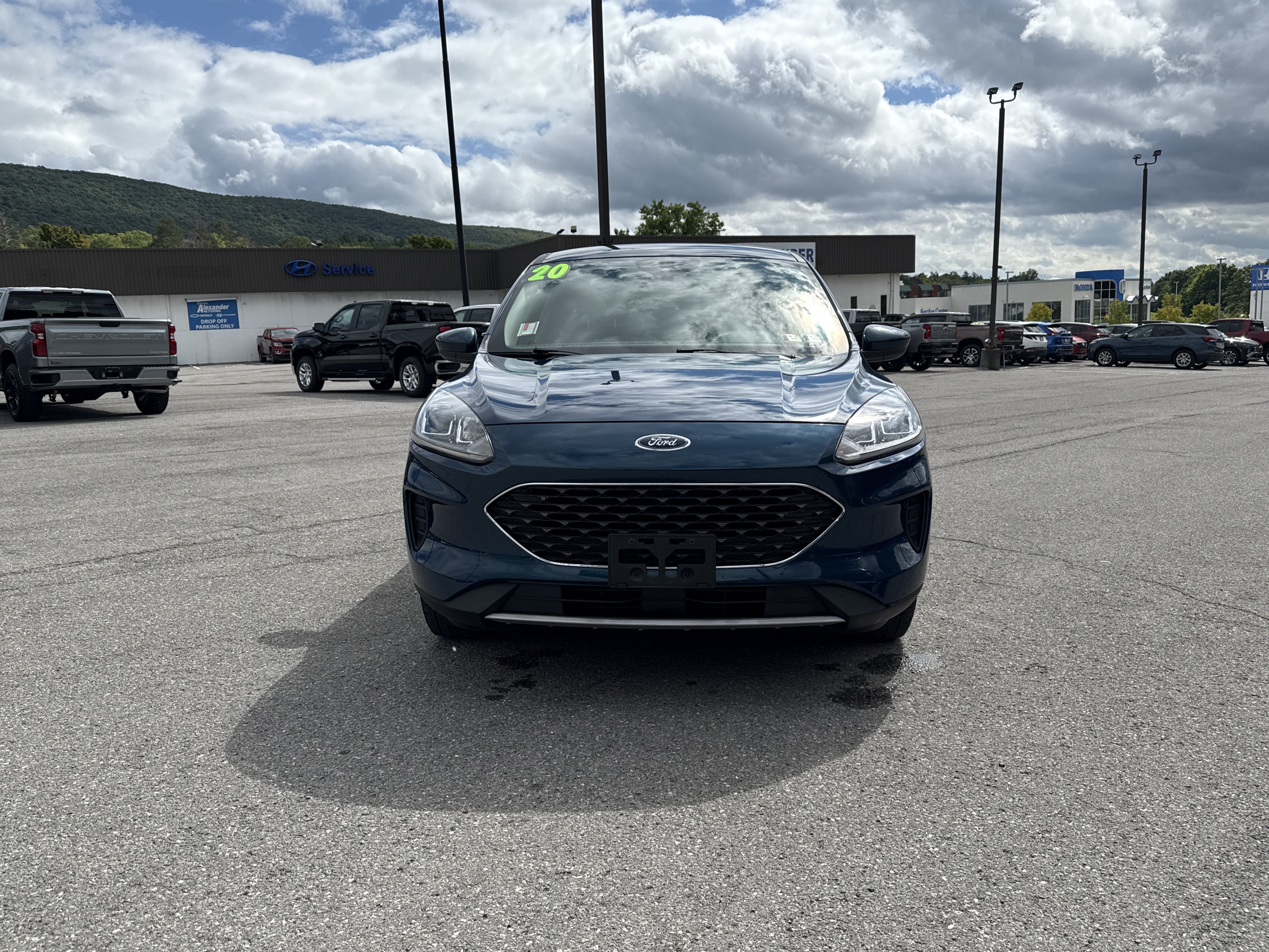 Used 2019 Ford Ranger XL w/ Equipment Group 101A Mid AWD/4WD image 9