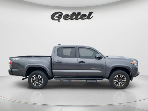 Used 2020 Toyota Tacoma TRD Sport RWD image 4