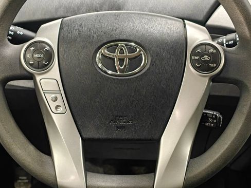 Used 2013 Toyota Prius Two image 5