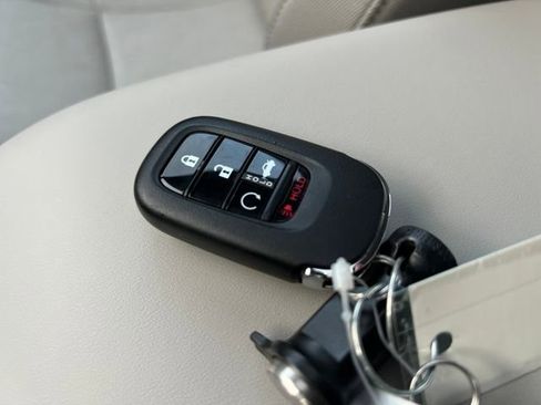 New 2025 Honda Accord SE image 30