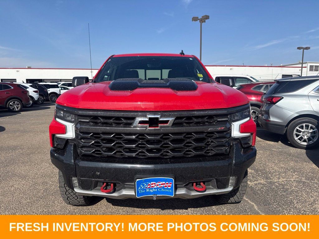Used 2024 Chevrolet Silverado 1500 ZR2 w/ Technology Package AWD/4WD image 2