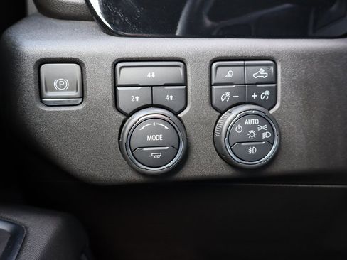 Used 2024 Chevrolet Silverado 2500 LT w/ All Star Edition image 11