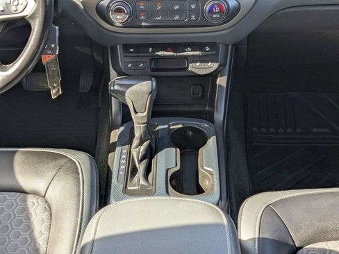 Used 2017 Chevrolet Colorado Z71 RWD image 16
