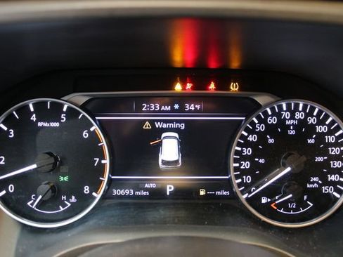 Used 2021 Nissan Rogue S image 22