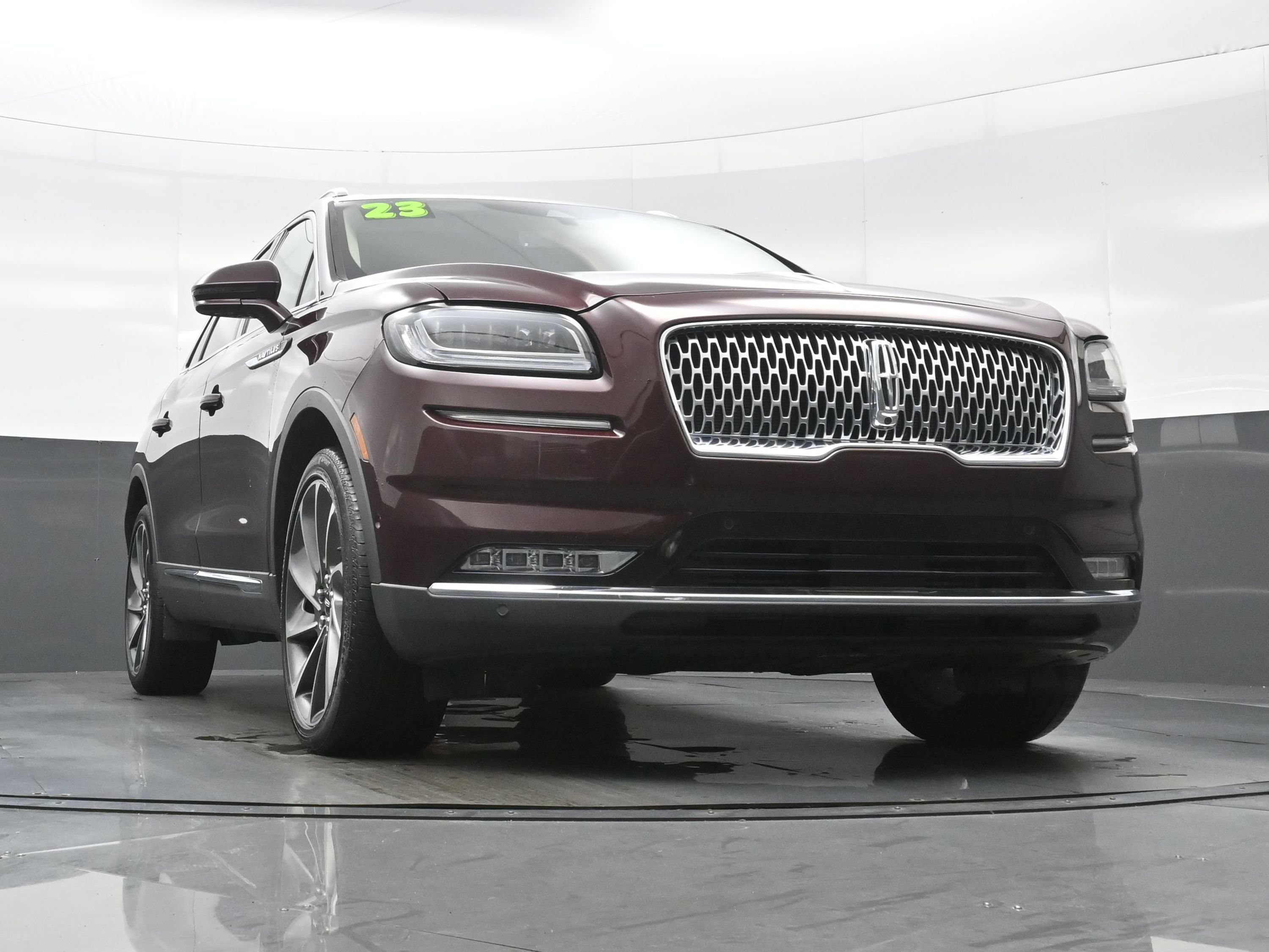 Used 2023 Lincoln Nautilus Reserve w/ Equipment Group 202A AWD/4WD image 32
