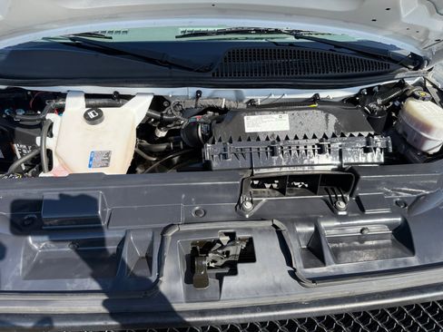 Used 2020 Chevrolet Express 2500 w/ Driver Convenience Package image 18
