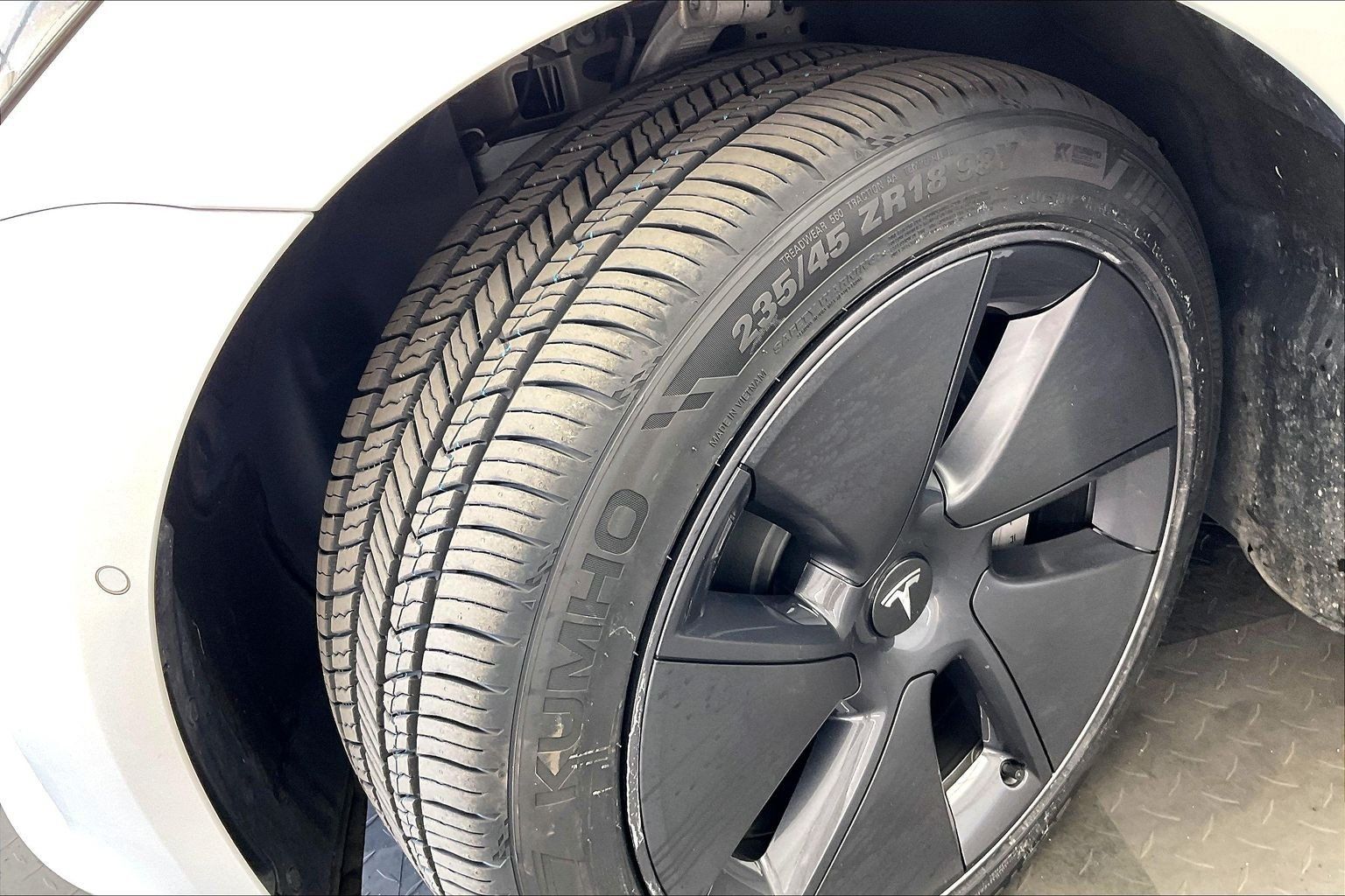 Used 2022 Tesla Model 3 Long Range AWD/4WD image 33