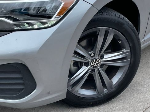 Used 2024 Volkswagen Jetta SE image 8