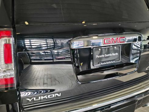 Used 2015 GMC Yukon Denali image 13