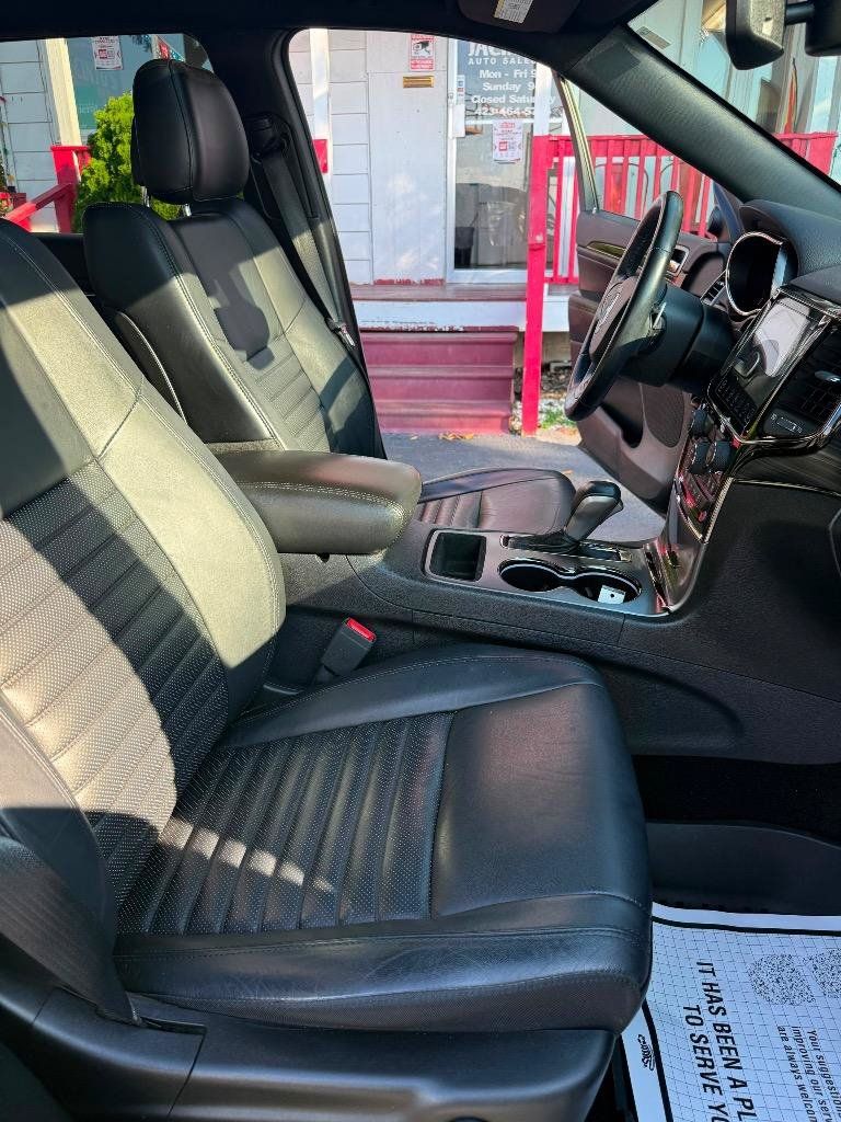 Used 2019 Jeep Grand Cherokee Limited X RWD image 33