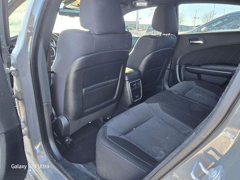 Used 2018 Dodge Charger SXT Plus image 5