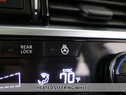 Used 2023 Nissan Pathfinder SL w/ SL Premium Package AWD/4WD image 10