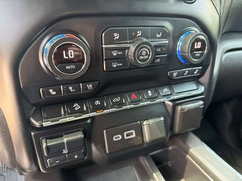 Used 2021 GMC Sierra 1500 AT4 w/ AT4 Preferred Package AWD/4WD image 26