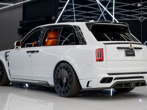 Used 2024 Rolls-Royce Cullinan image 15