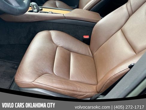 Certified 2023 Volvo XC90 B6 Plus w/ Protection Package Premier AWD/4WD image 10