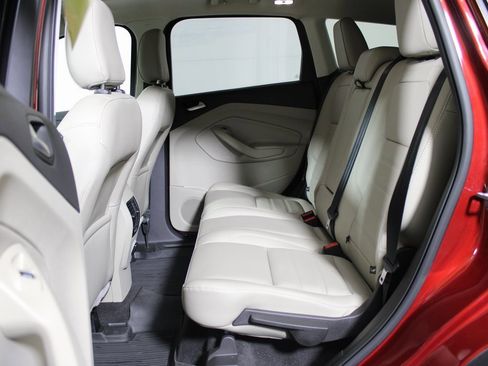 Certified 2019 Ford Escape SEL image 10