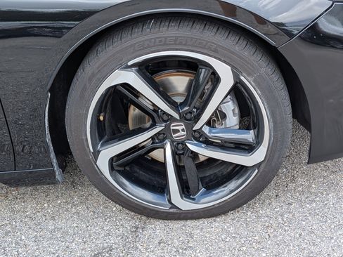 Used 2021 Honda Accord Sport image 11