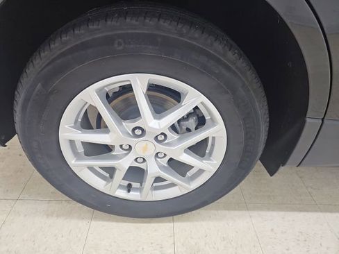 Used 2024 Chevrolet Equinox LT FWD image 21
