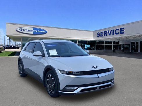 Certified 2023 Hyundai Ioniq 5 SE RWD image 2