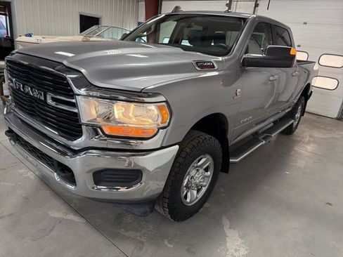 Used 2020 RAM 2500 Big Horn AWD/4WD image 3