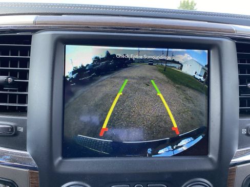 Used 2017 RAM 1500 Laramie w/ Convenience Group AWD/4WD image 19