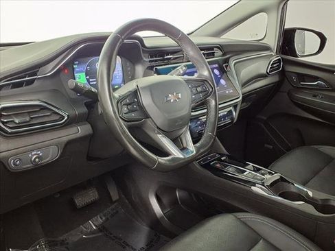 Used 2022 Chevrolet Bolt LT w/ Infotainment Package image 15