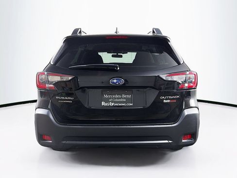 Used 2023 Subaru Outback Premium AWD/4WD image 6