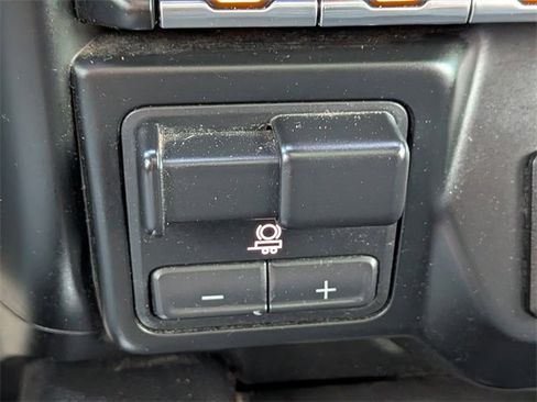 Used 2019 Chevrolet Silverado 1500 High Country w/ Technology Package image 31