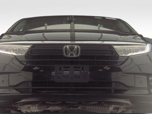 Used 2023 Honda Odyssey Touring image 2