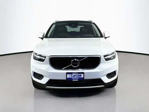 Used 2020 Volvo XC40 T5 Momentum w/ Protection Package AWD/4WD image 2