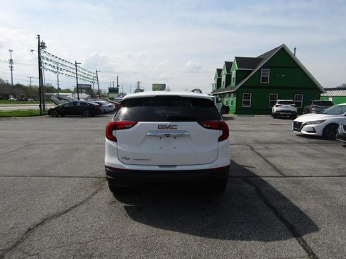 Used 2019 GMC Terrain SLE w/ Driver Convenience Package FWD image 6
