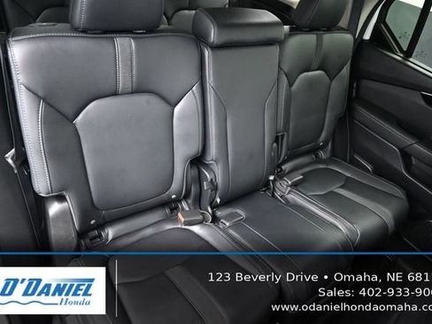 Used 2025 Honda Pilot EX-L image 43