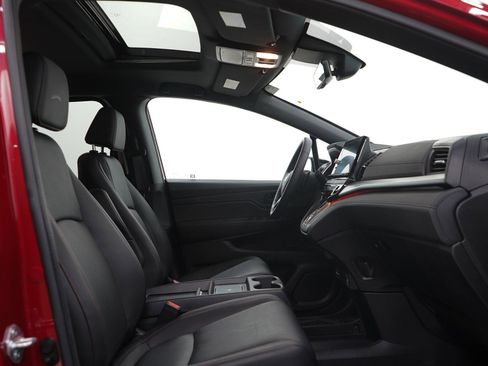 Used 2025 Honda Odyssey Sport-L image 9