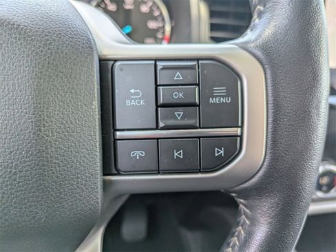 Used 2023 Ford Expedition XLT image 22