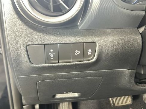 Certified 2023 Hyundai Kona SEL w/ Convenience Package AWD/4WD image 19