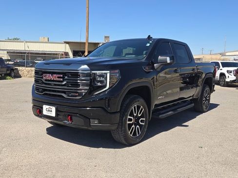 Used 2023 GMC Sierra 1500 AT4 w/ Technology Package AWD/4WD image 1