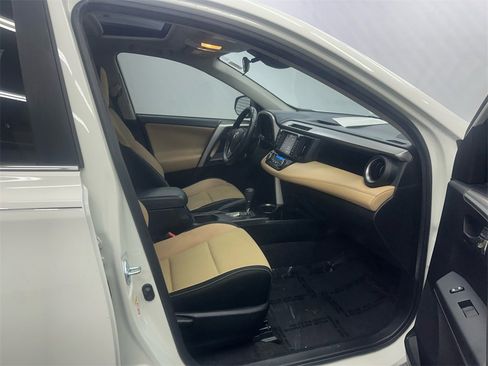 Used 2017 Toyota RAV4 XLE image 14