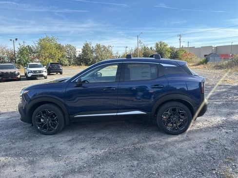 New 2026 Nissan Kicks SR w/ SR Premium Package image 9