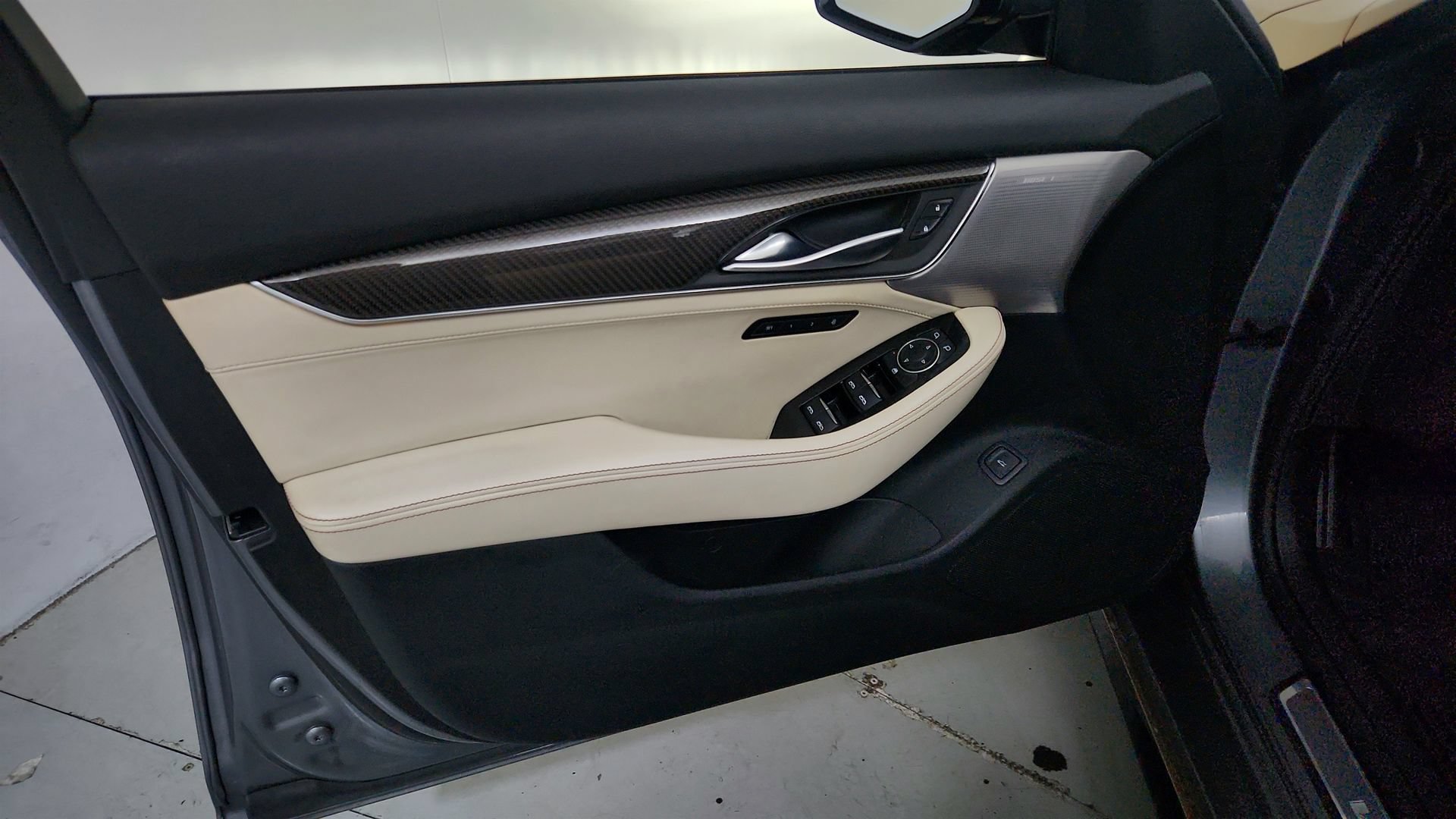 Used 2020 Cadillac CT5 V w/ Premium Package AWD/4WD image 17