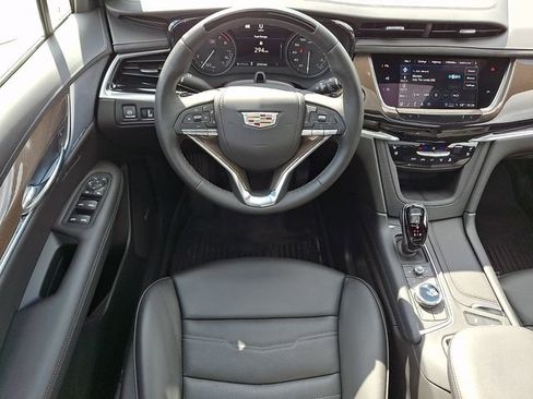 Certified 2025 Cadillac XT6 Premium Luxury w/ Platinum Package image 11