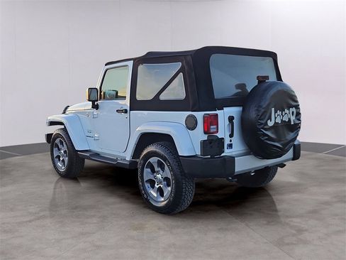 Used 2017 Jeep Wrangler Sahara w/ Connectivity Group image 6