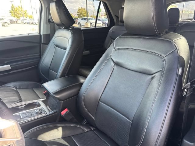 Used 2021 Ford Explorer Limited w/ Equipment Group 301A AWD/4WD image 10