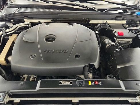 Used 2020 Volvo V60 T5 Cross Country w/ Protection Package image 27